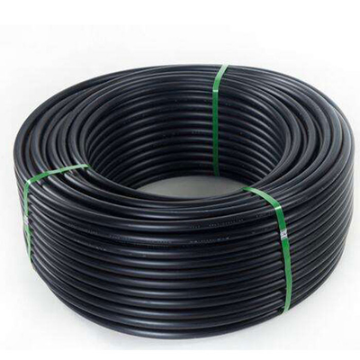 أنابيب إمدادات المياه والصرف الصحي الدائمة من HDPE الأسود