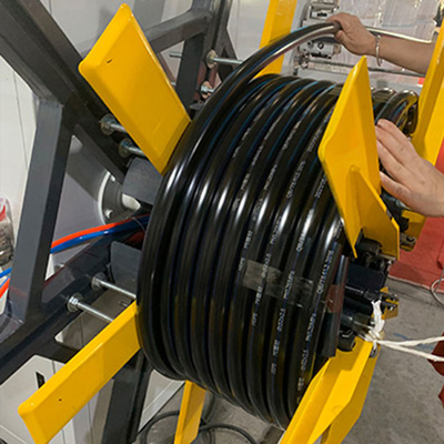 أنابيب إمدادات المياه HDPE المقاومة للتآكل طريقة اتصال الاندماج المؤخرة المصنوعة من المواد الخام PE
